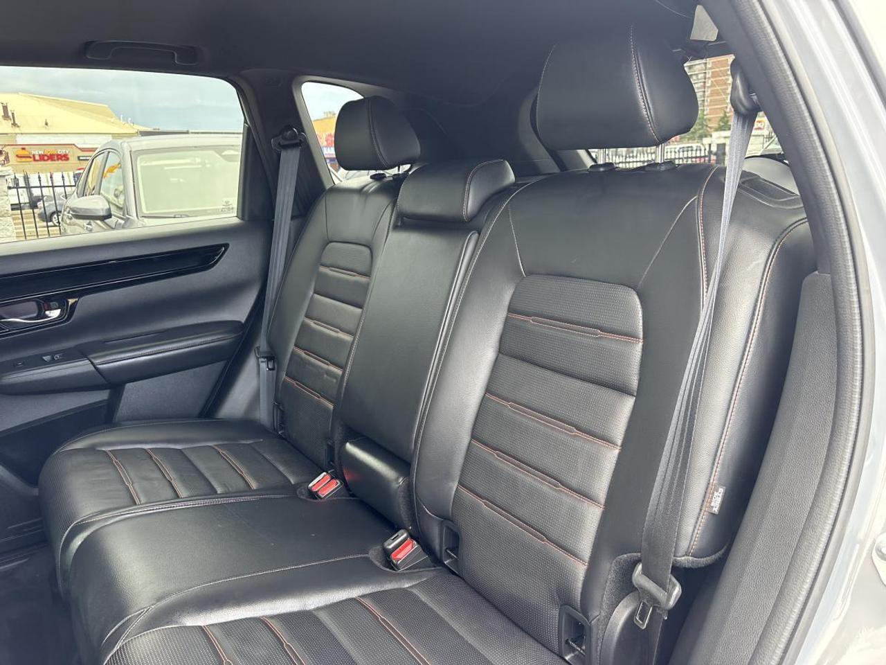 2023 Honda CR-V Hybrid Touring Honda Certified With 7YR/160K Warranty Photo