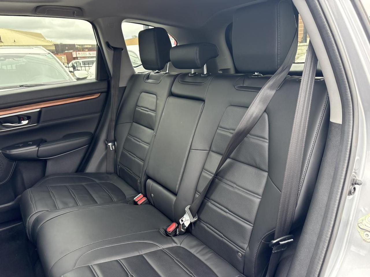 2020 Honda CR-V Touring Photo