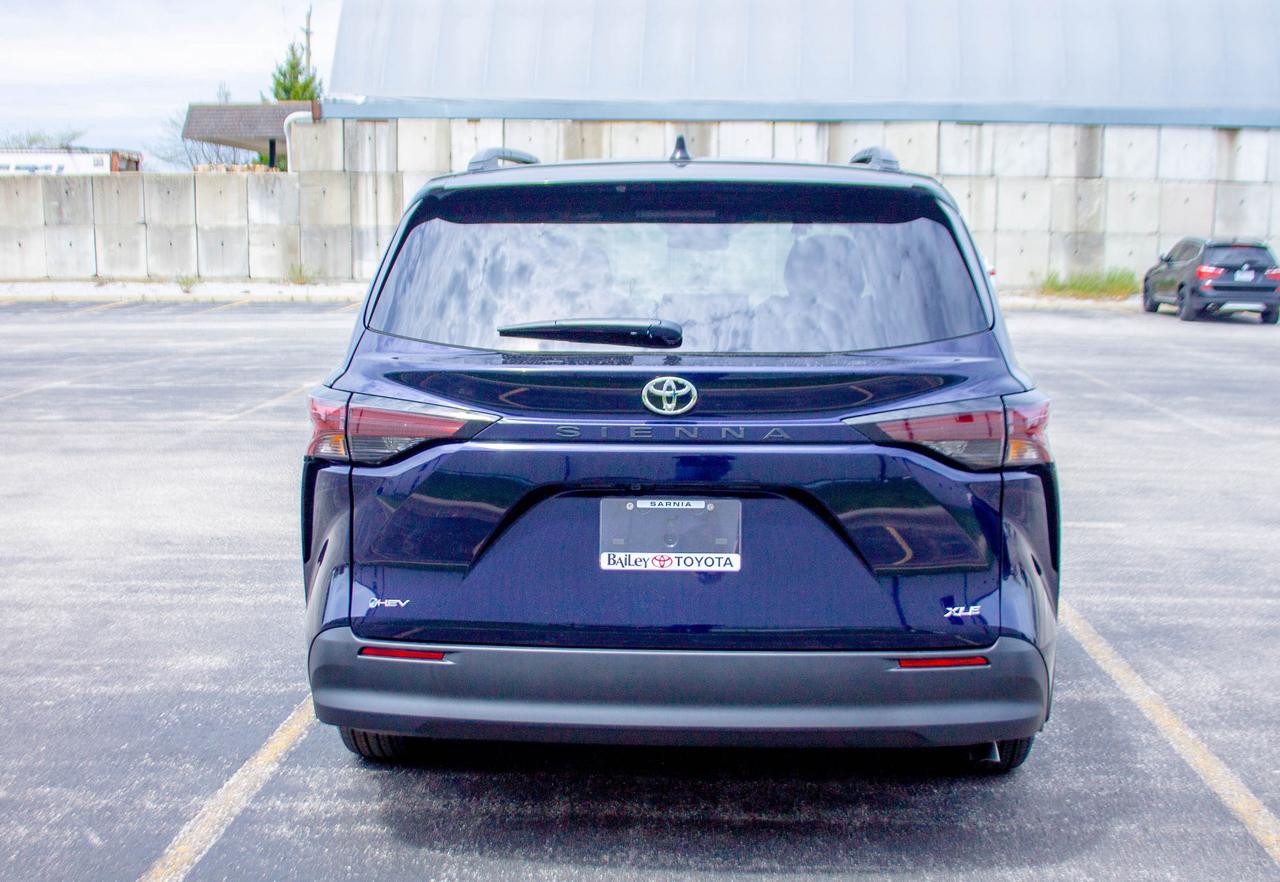 2026 Toyota Sienna XLE 8-Passenger 4dr Front-Wheel Drive Passenger Van Photo