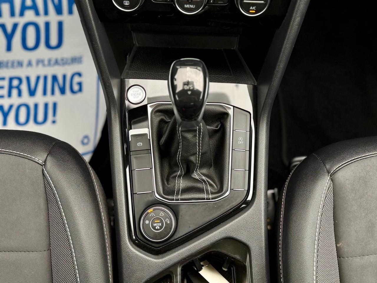 2022 Volkswagen Taos Comfortline 4dr All-Wheel Drive 4MOTION Photo