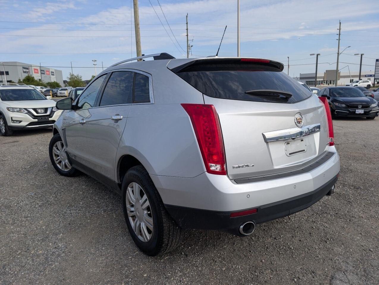 2015 Cadillac SRX AWD Luxury   NAV   LEATHER   SUNROOF   CAMERA Photo