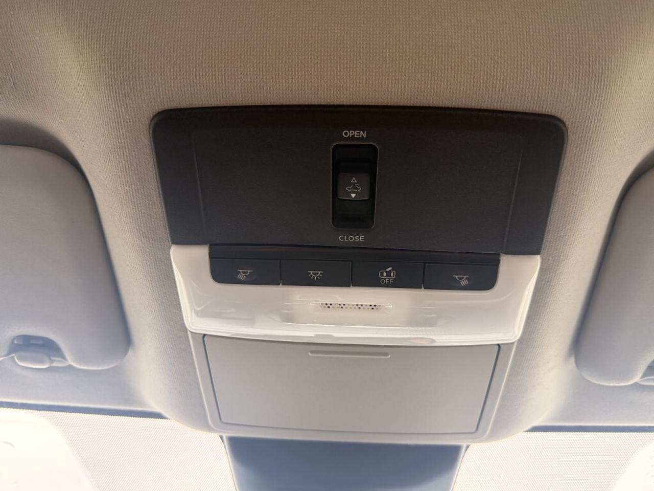 2022 Nissan Sentra SR  SUNROOF HTD SEATS & STEERING CAMERA BLINDSPOT Photo