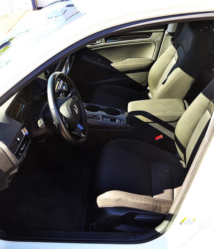 2024 Honda Civic Sedan EX CVT Photo