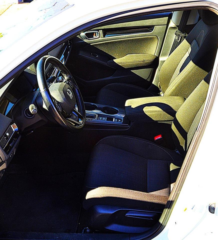 2022 Honda Civic Sedan EX CVT Photo