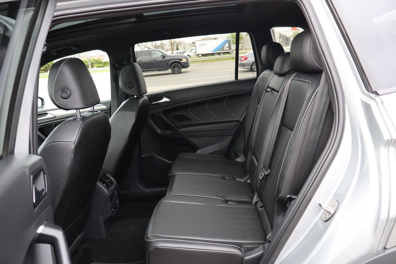 2023 Volkswagen Tiguan Comfortline R-Line Black 4MOTION   Well Maintained Photo