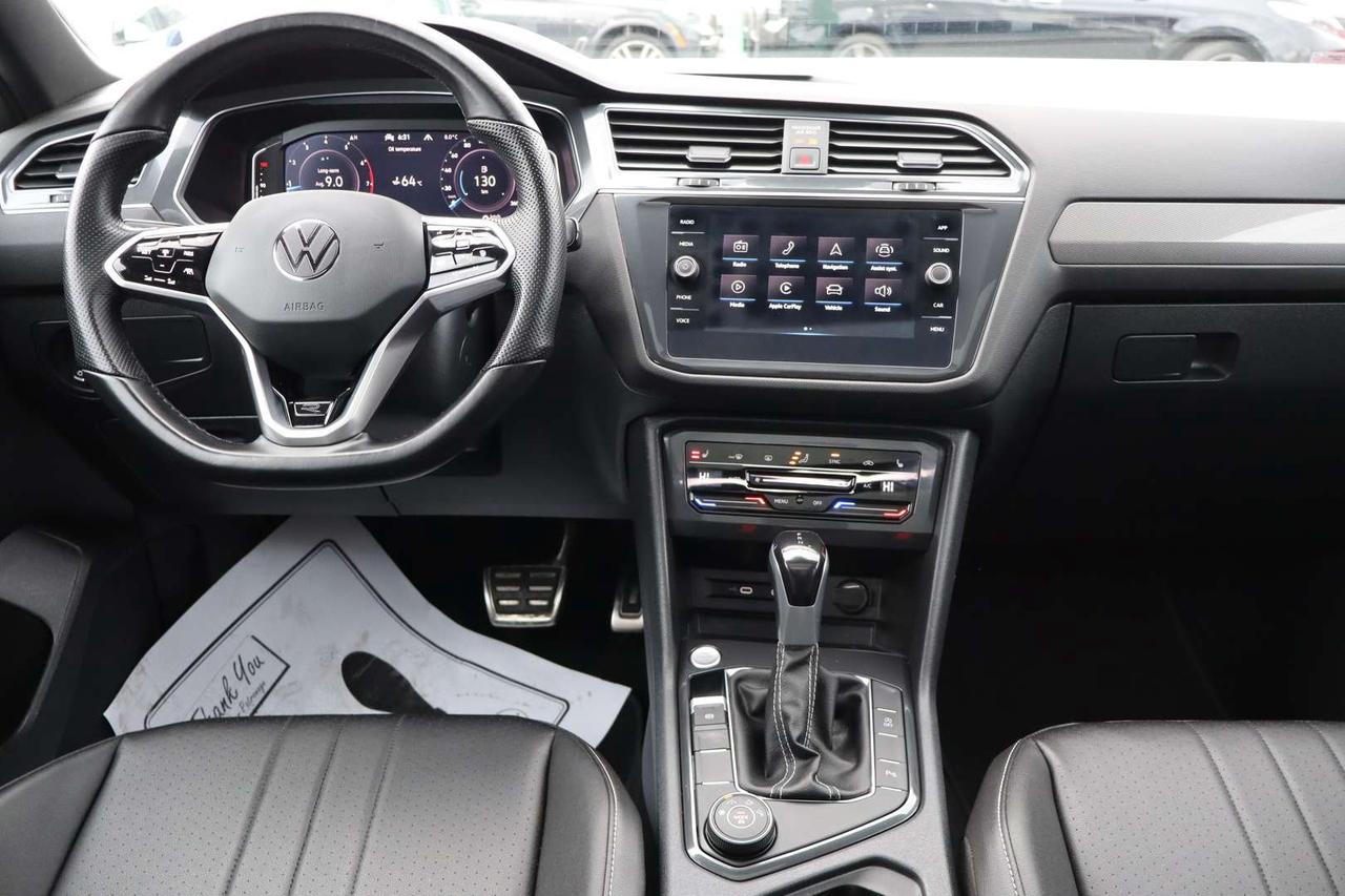 2023 Volkswagen Tiguan Comfortline R-Line Black 4MOTION   Well Maintained Photo