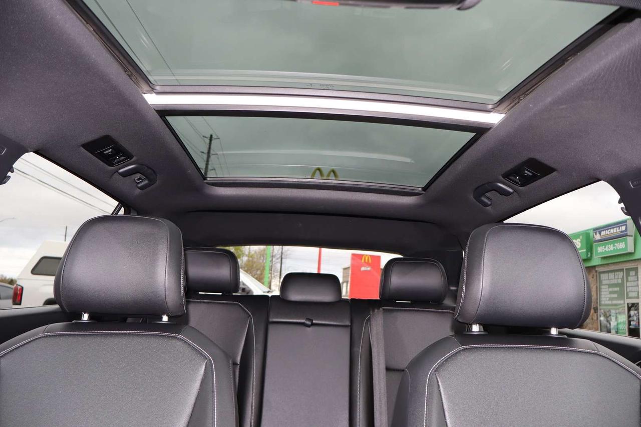 2023 Volkswagen Tiguan Comfortline R-Line Black 4MOTION   Well Maintained Photo