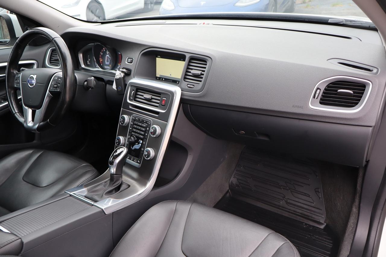 2016 Volvo S60 T5 PREMIER   AWD   SAFETY INCLUDED Photo