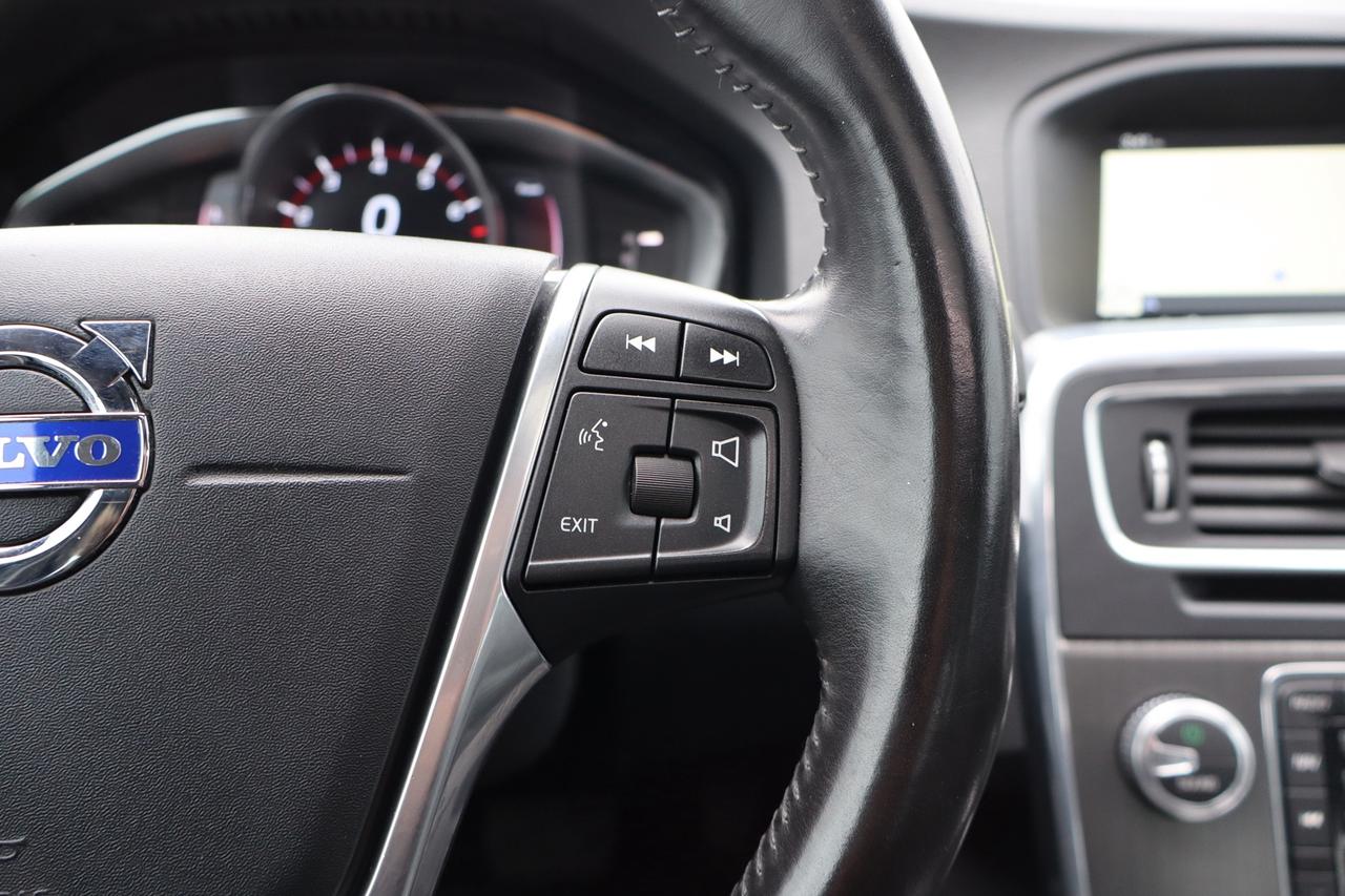 2016 Volvo S60 T5 PREMIER   AWD   SAFETY INCLUDED Photo