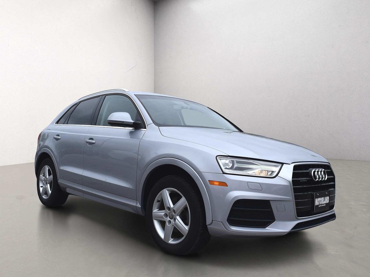 2016 Audi Q3 Progressiv AWD Navi Panoramic Sunroof Photo