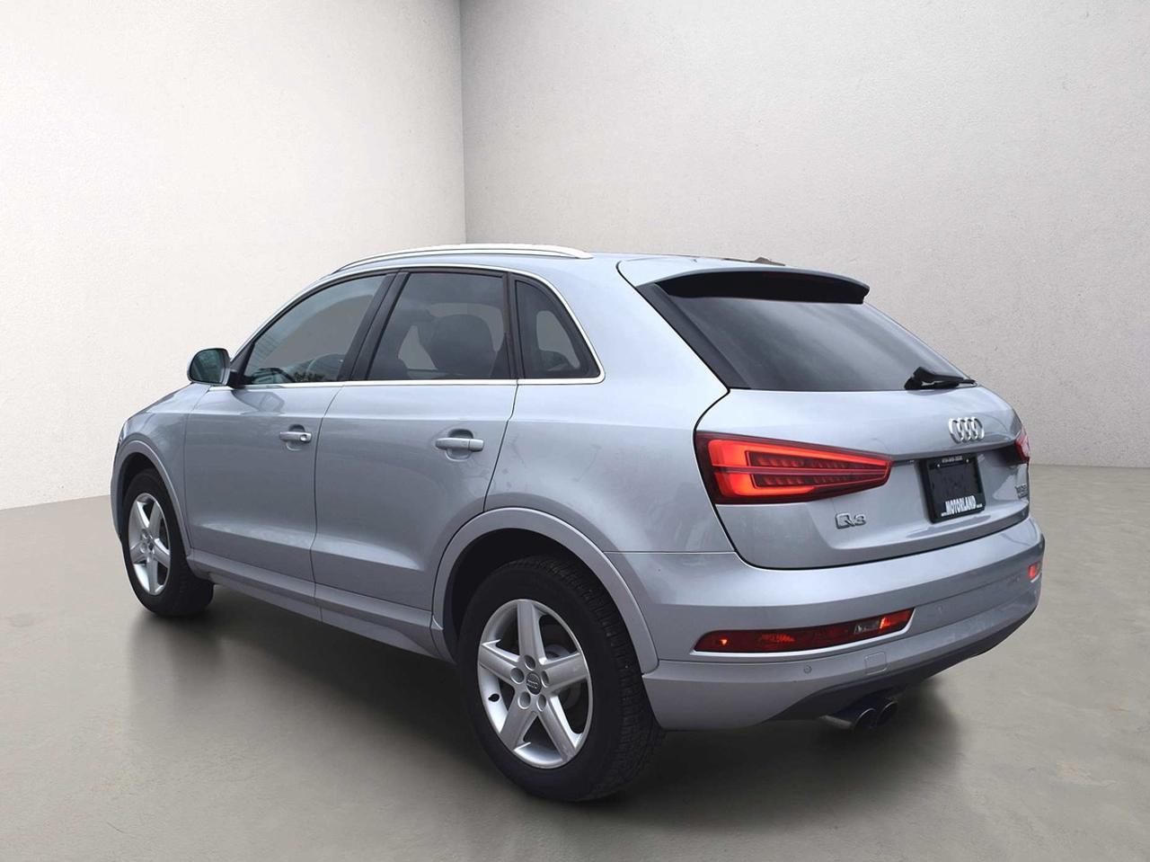 2016 Audi Q3 Progressiv AWD Navi Panoramic Sunroof Photo