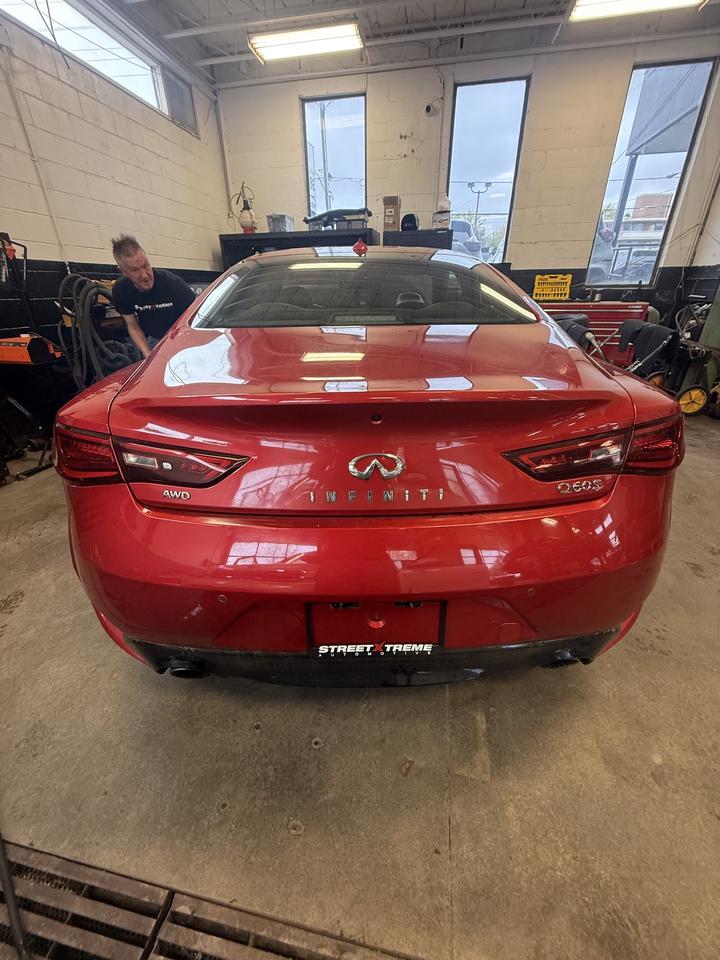 2017 Infiniti Q60 RED SPORT 400 Photo