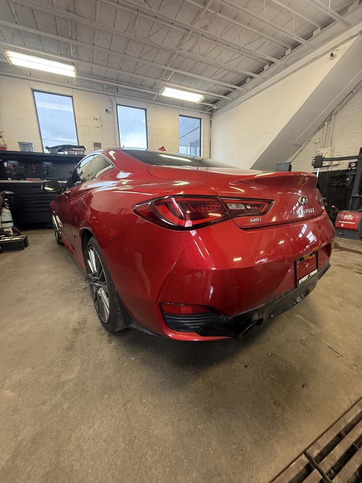 2017 Infiniti Q60 RED SPORT 400 Photo