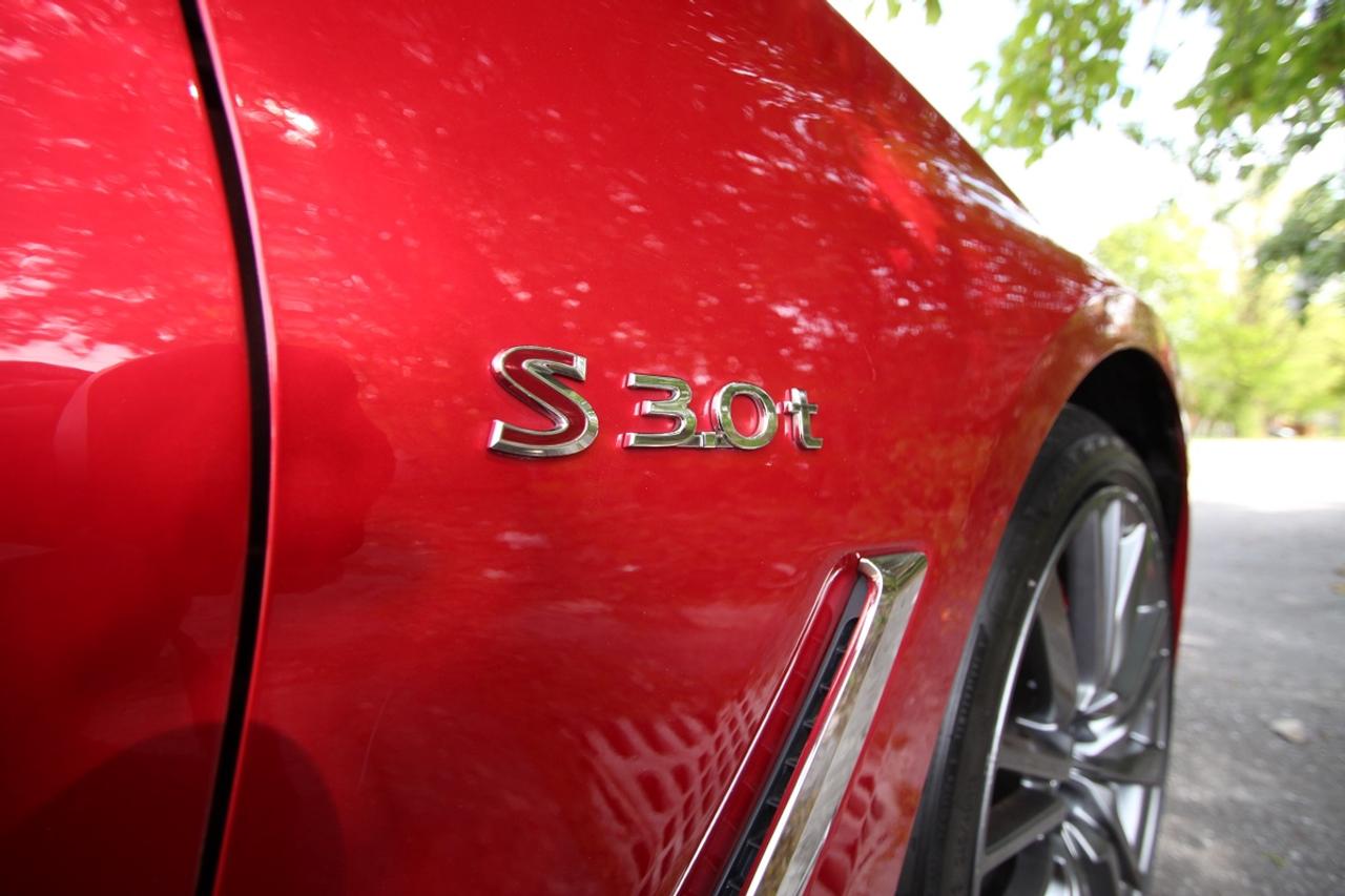 2017 Infiniti Q60 Red Sport 400 - 400 HORSEPOWER Photo