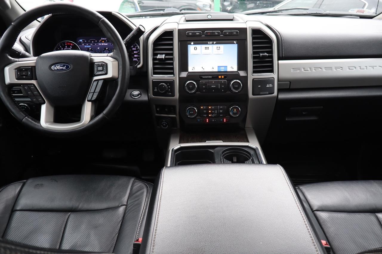 2020 Ford F-250 LARIAT Crew Cab 4WD Diesel Powerstroke Photo