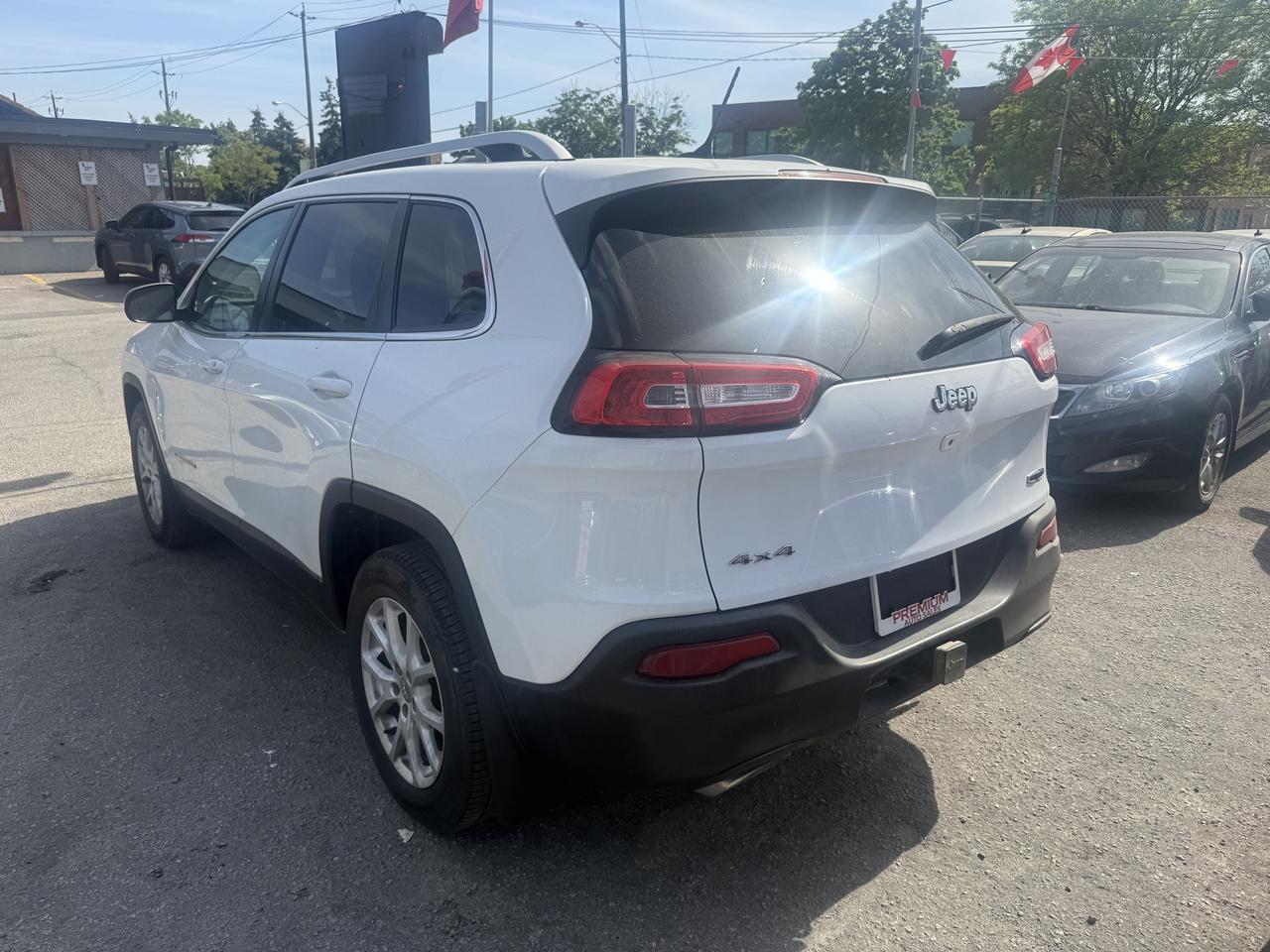 2015 Jeep Cherokee *** 3 YEAR WARRANTY INCLUDED *** Photo