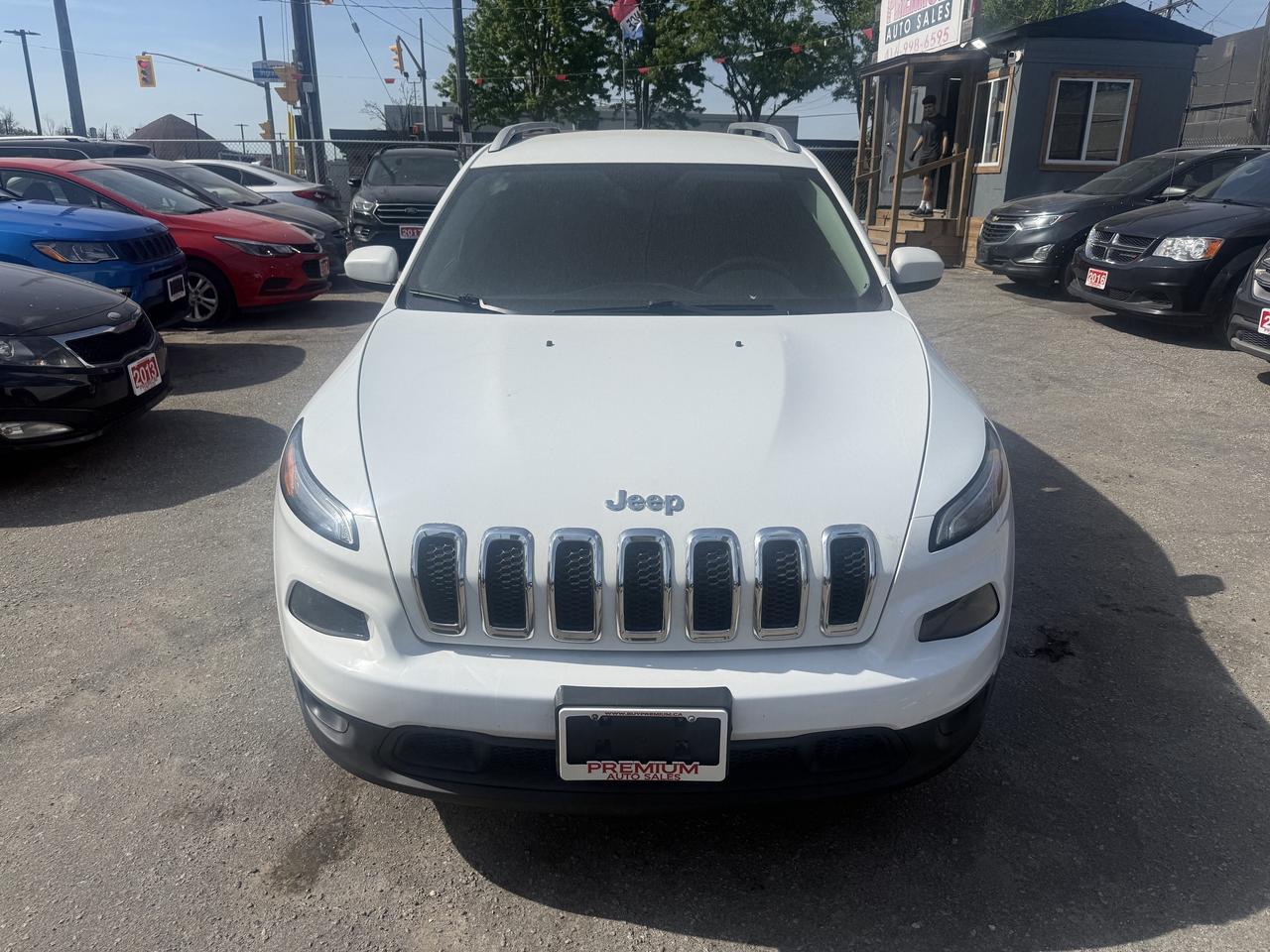 2015 Jeep Cherokee *** 3 YEAR WARRANTY INCLUDED *** Photo