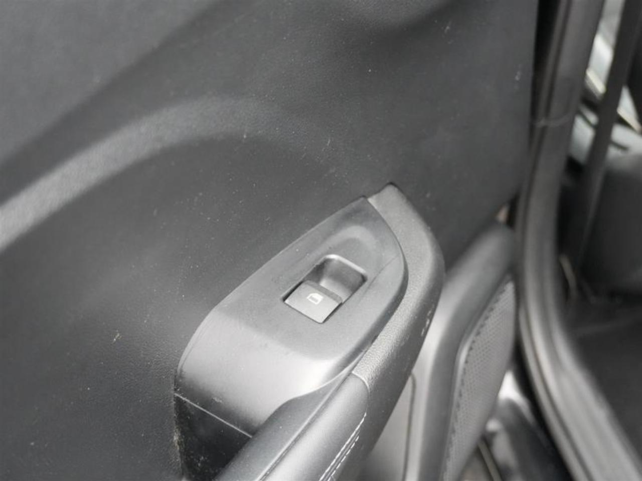 2021 Hyundai Venue Ultimate IVT w-Black Interior Photo