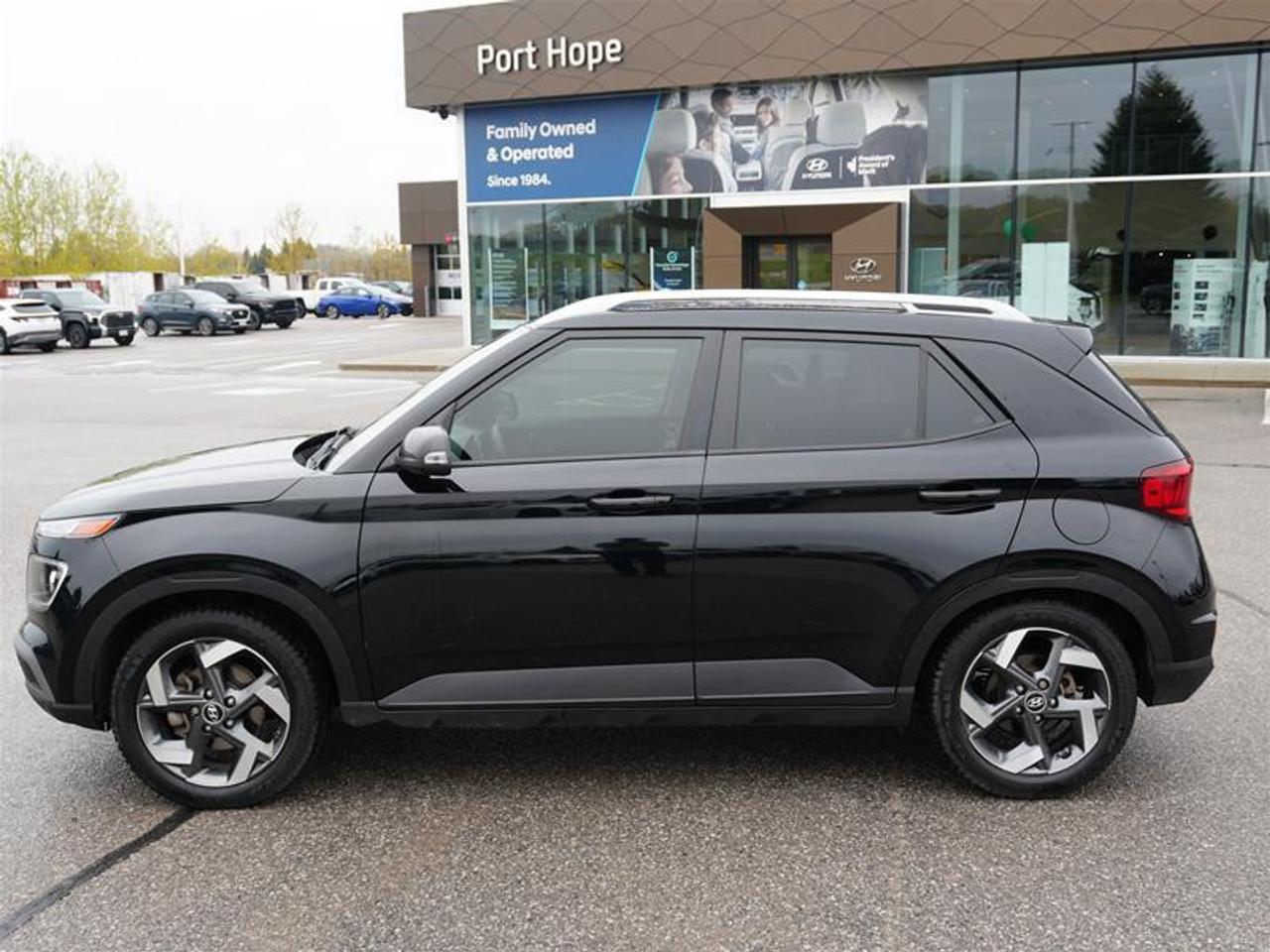 2021 Hyundai Venue Ultimate IVT w-Black Interior Photo