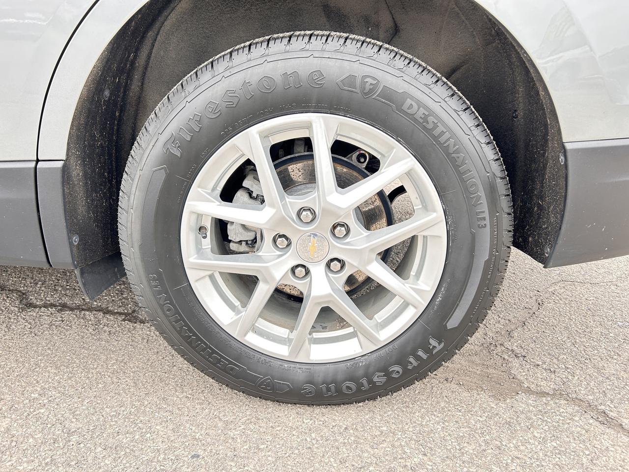 2023 Chevrolet Equinox AWD 4dr LS w-1LS Photo