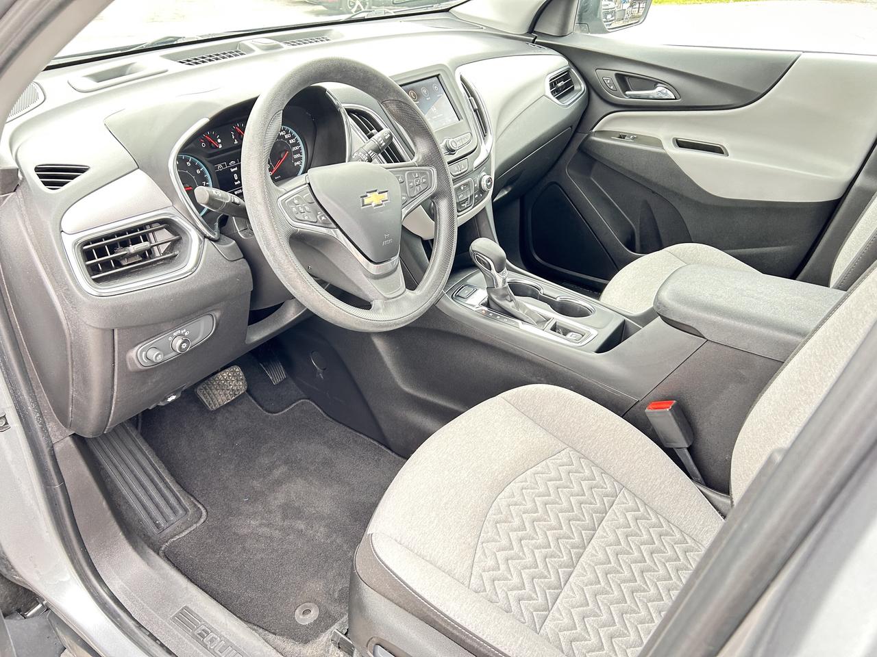 2023 Chevrolet Equinox AWD 4dr LS w-1LS Photo