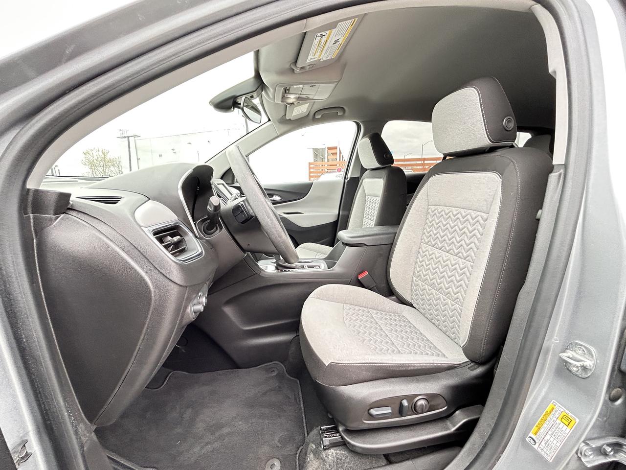 2023 Chevrolet Equinox AWD 4dr LS w-1LS Photo