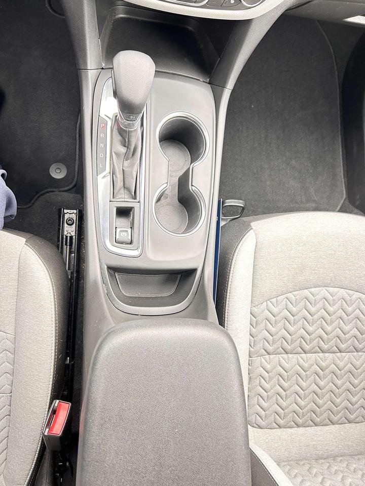2023 Chevrolet Equinox LS AWD Photo
