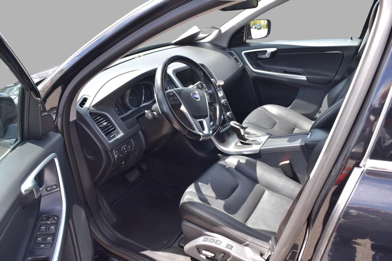 2015 Volvo XC60 T6 Premier Plus AWD Photo