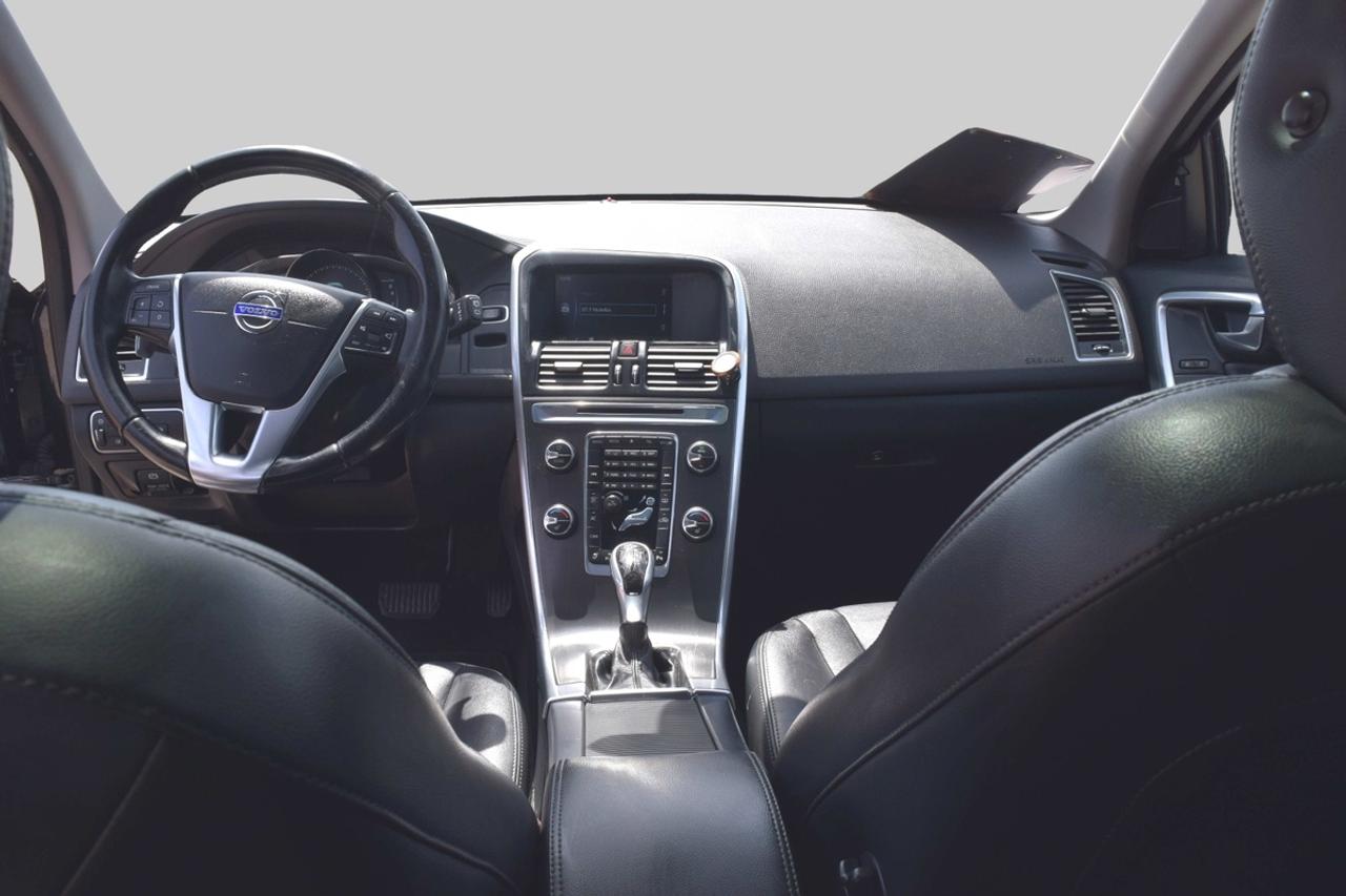 2015 Volvo XC60 T6 Premier Plus AWD Photo