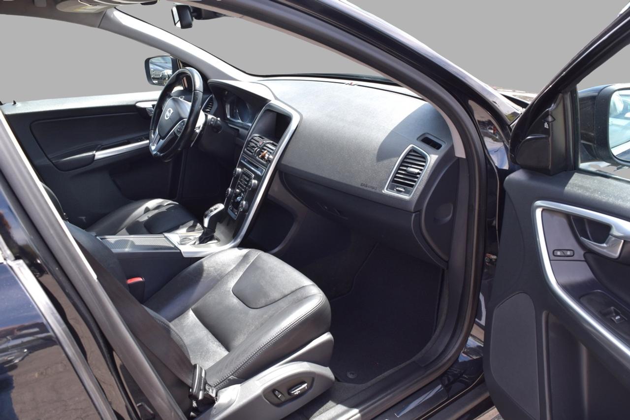 2015 Volvo XC60 T6 Premier Plus AWD Photo