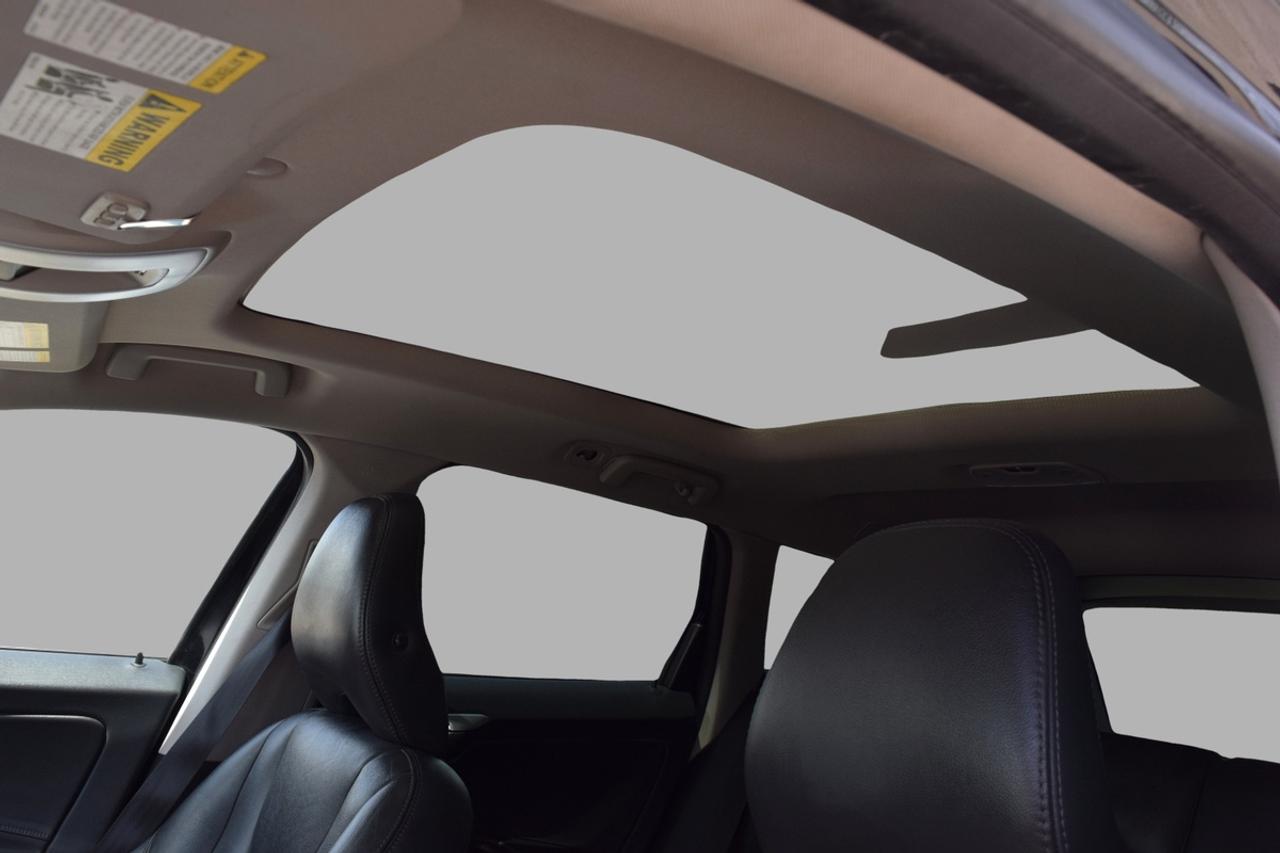 2015 Volvo XC60 T6 Premier Plus AWD Photo
