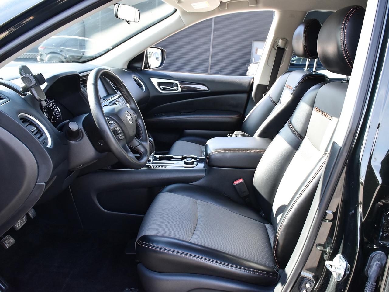 2020 Nissan Pathfinder SV Tech  - Navigation -  Heated Seats Photo