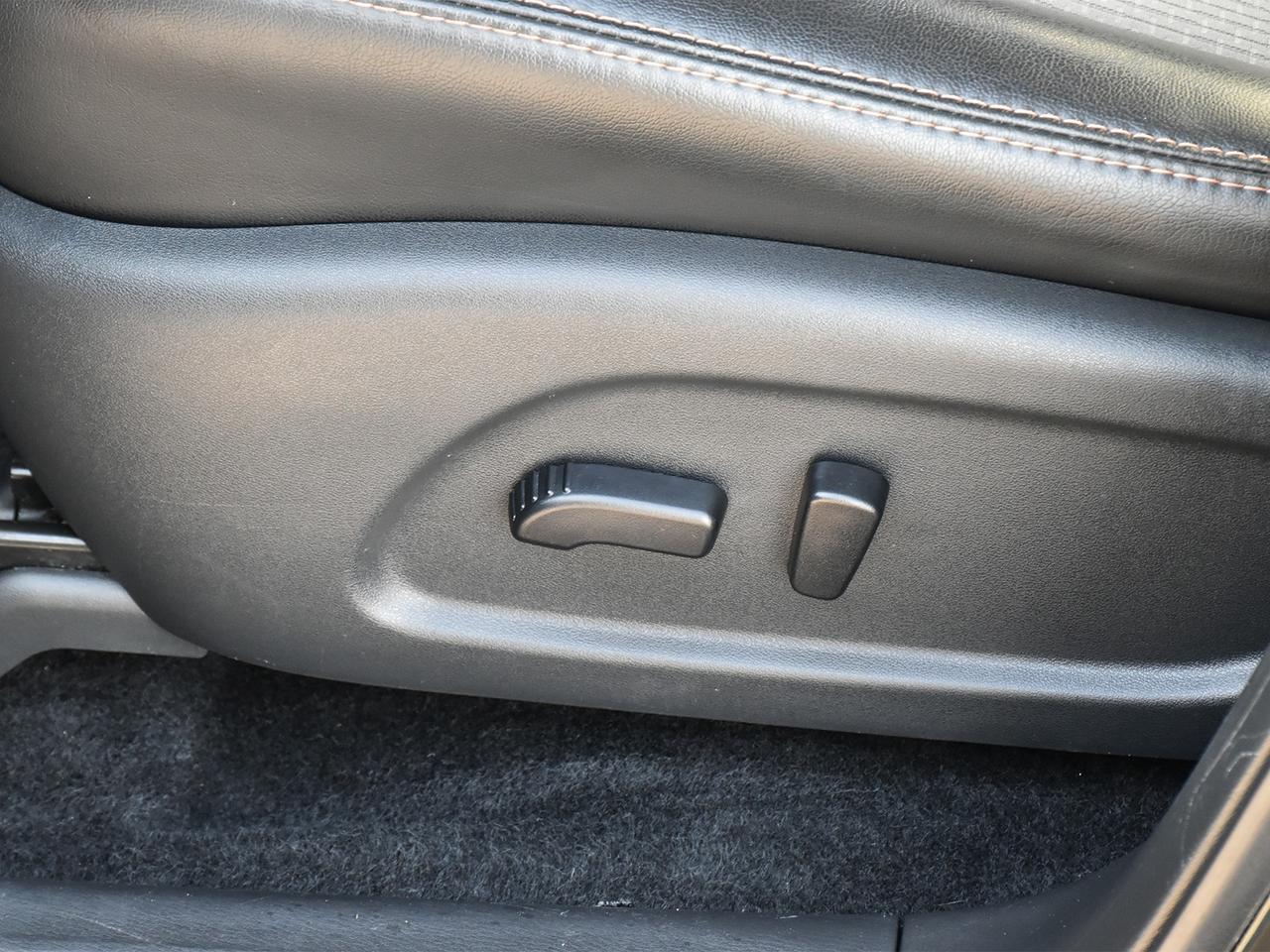 2020 Nissan Pathfinder SV Tech  - Navigation -  Heated Seats Photo