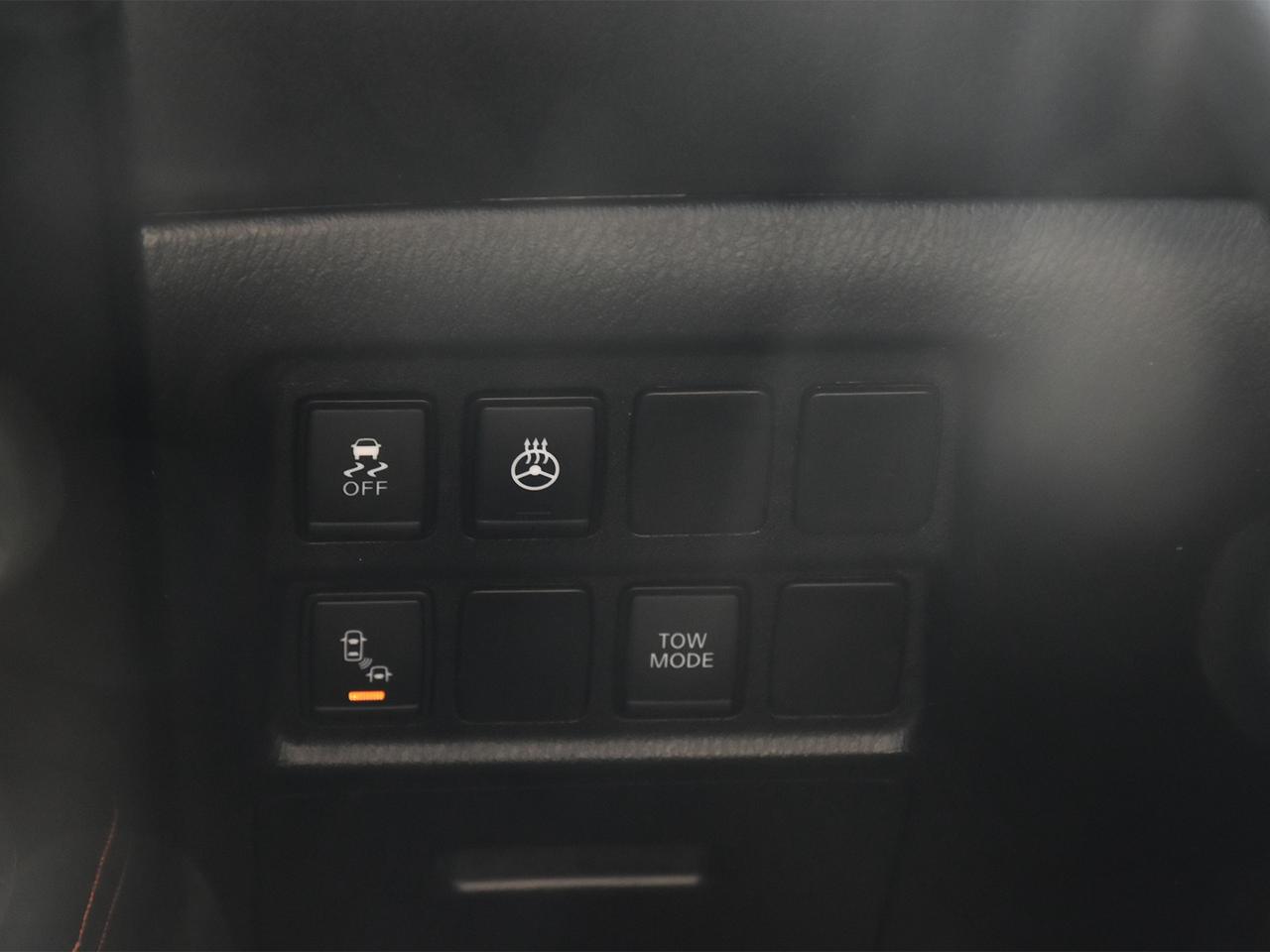 2020 Nissan Pathfinder SV Tech  - Navigation -  Heated Seats Photo