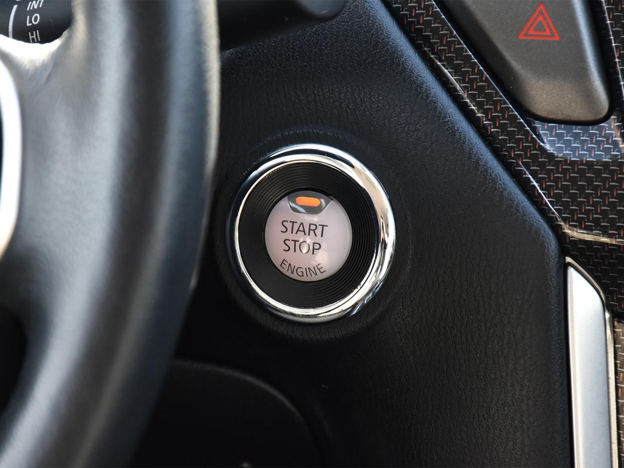 2020 Nissan Pathfinder SV Tech  - Navigation -  Heated Seats Photo