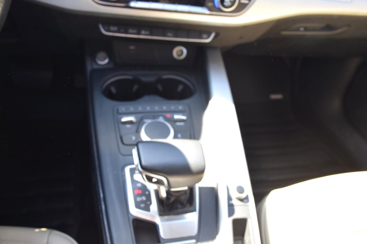 2018 Audi A4 Komfort Plus AWD Sunroof Photo