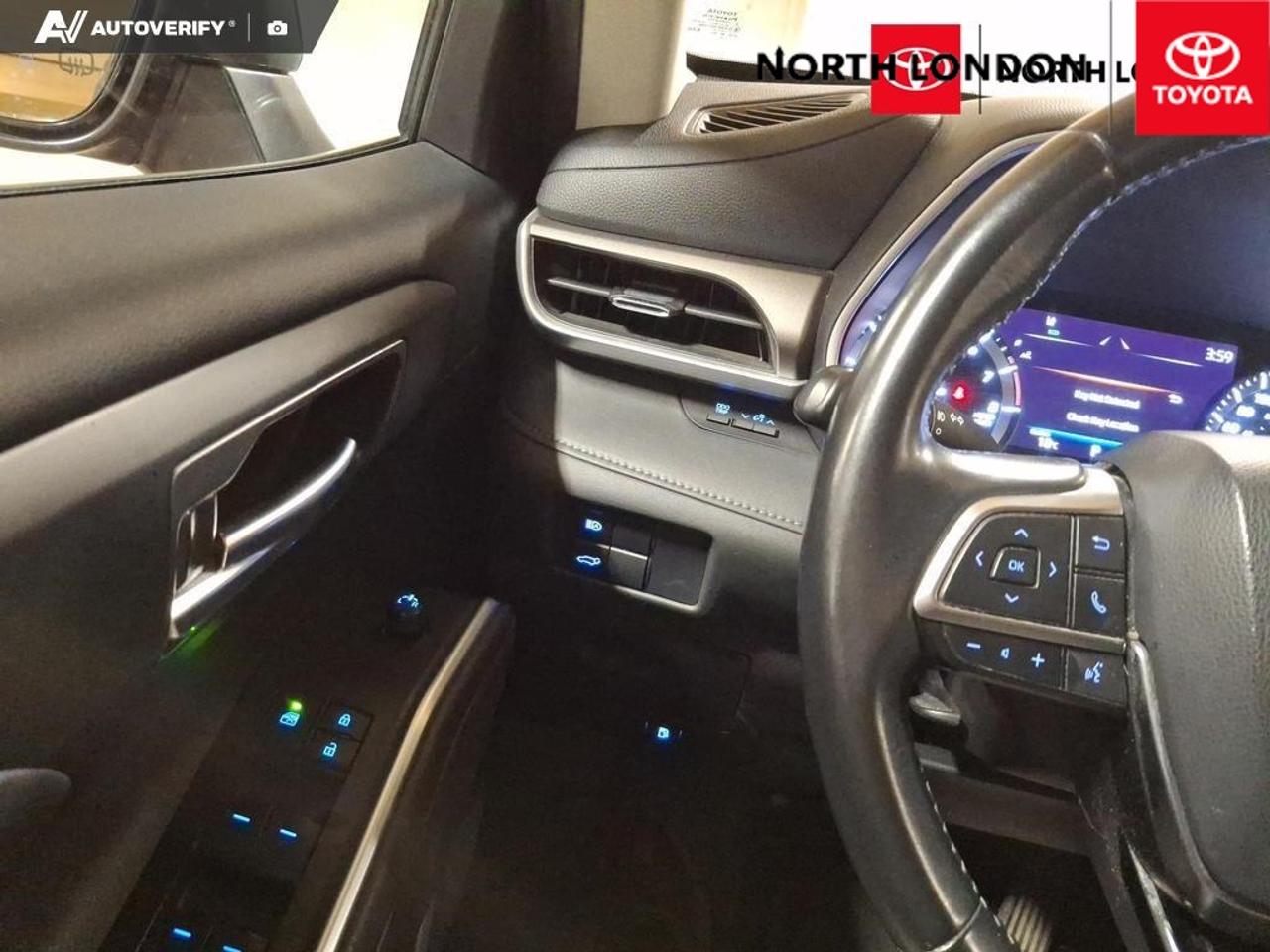 2021 Toyota Highlander XLE 4dr All-wheel Drive Photo