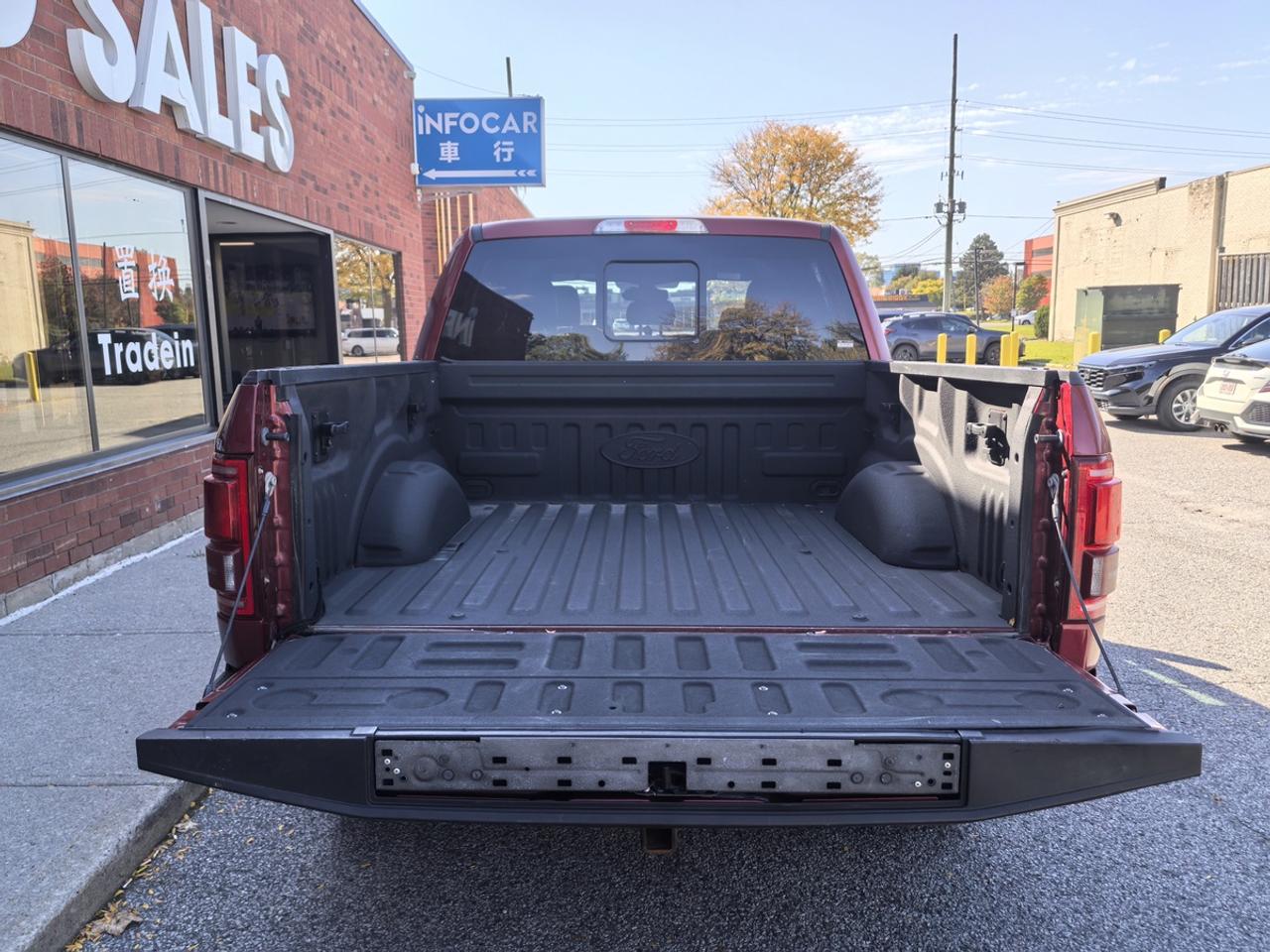 2016 Ford F-150 XLT Photo