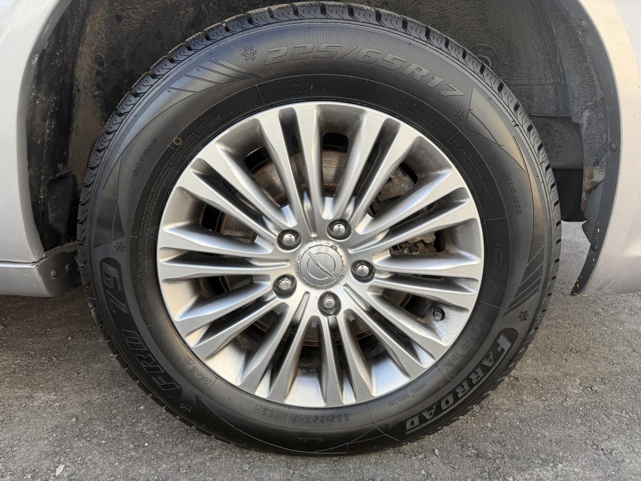 2015 Chrysler Town & Country Touring !! LEATHER !! POWER SEATS !! CAR FAX CLEAN Photo