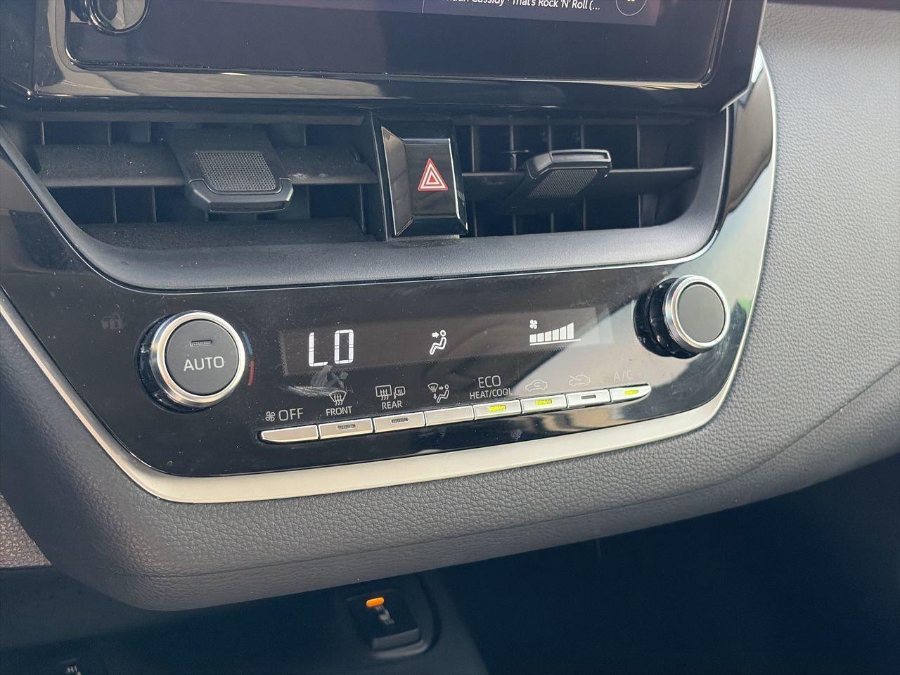 2025 Toyota Corolla LE Hybrid AWD APPLE CARPLAY/ ANDROID AUTO   WIRELE Photo