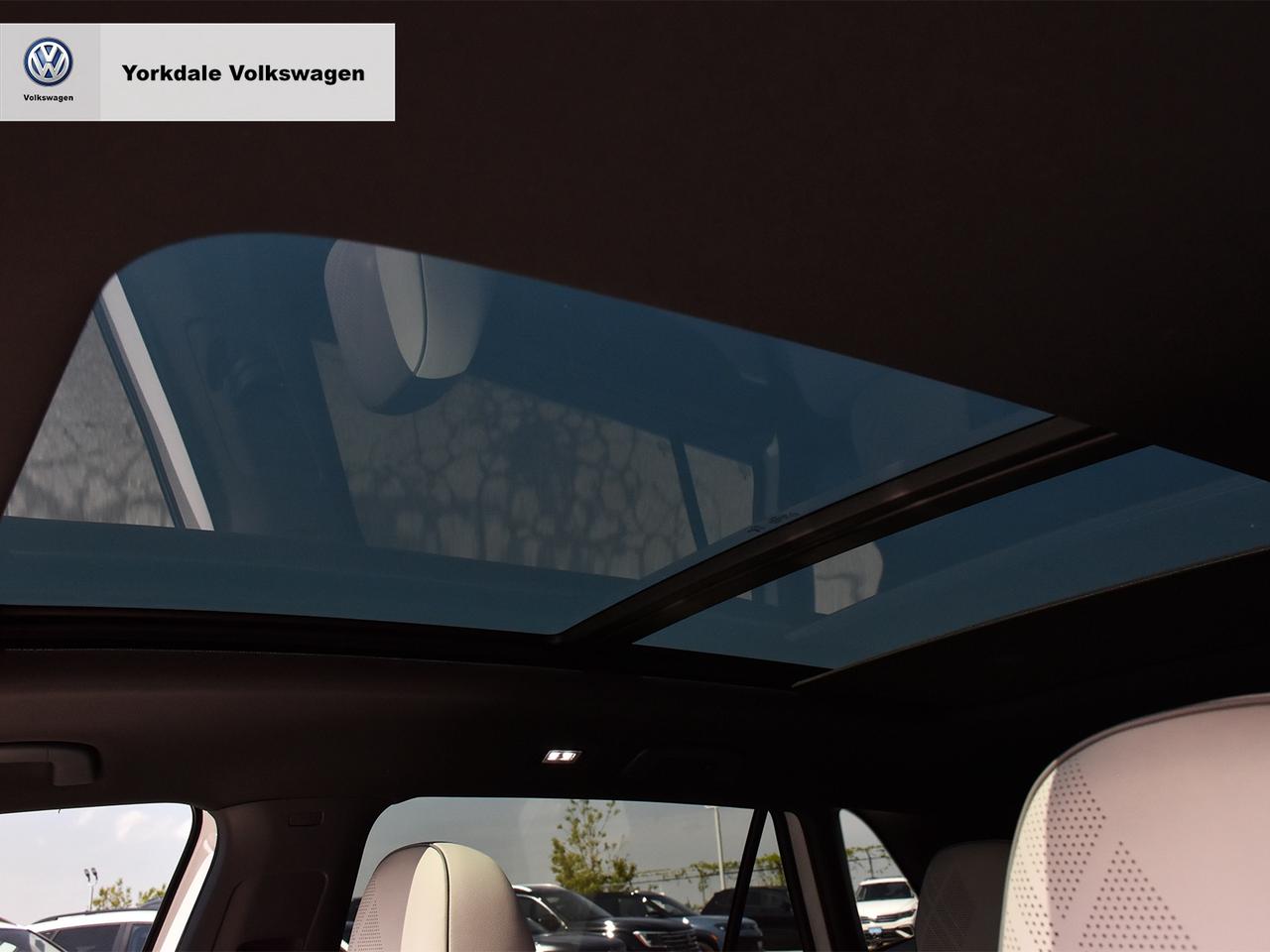 2025 Volkswagen Atlas Cross Sport  Photo