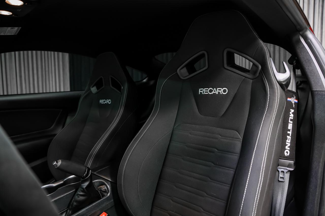 2021 Ford Mustang MACH 1 5.0L 470HP MANUAL HANDLINGPKG RECARO LOWKM Photo
