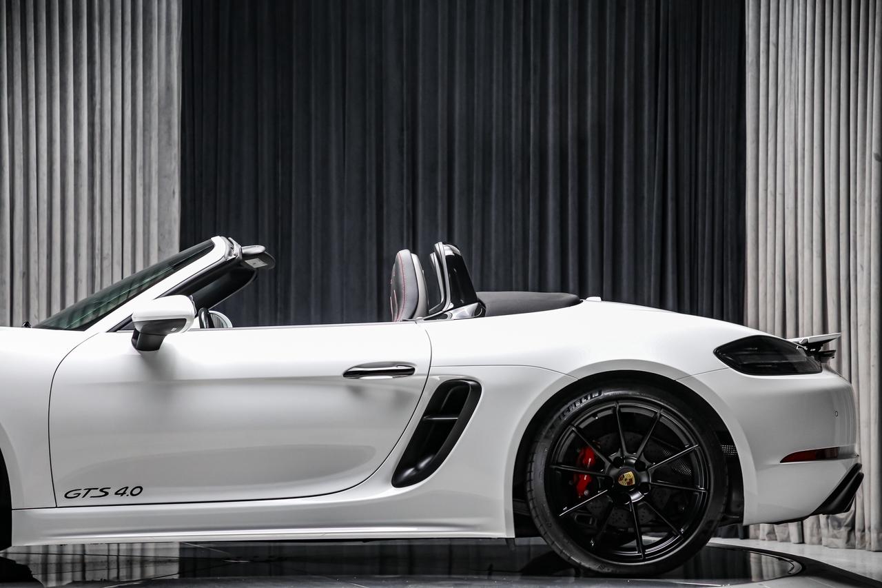 2024 Porsche 718 Boxster GTS 4.0 394HP PDK GTSINTERIOR NOACCIDENT WARRANTY Photo