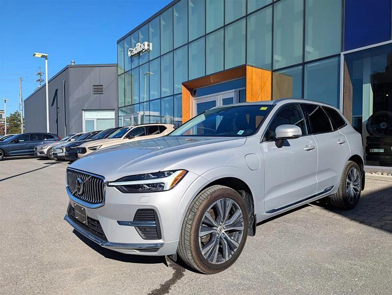 2022 Volvo XC60 T8 Expression   HK Audio   PHEV   AWD   Clean Photo