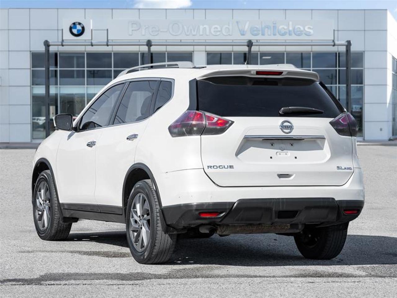 2016 Nissan Rogue SL Premium (CVT) 4dr All-Wheel Drive Photo