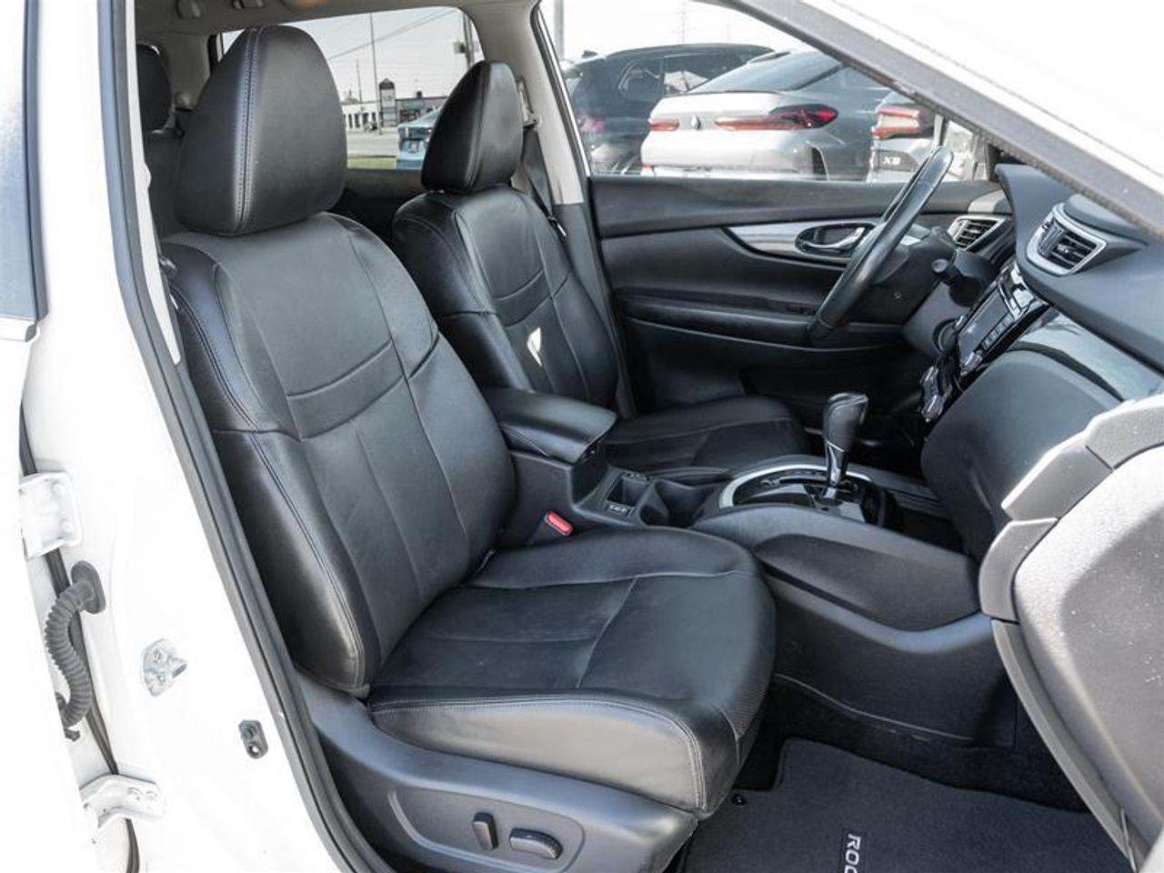 2016 Nissan Rogue SL Premium (CVT) 4dr All-Wheel Drive Photo