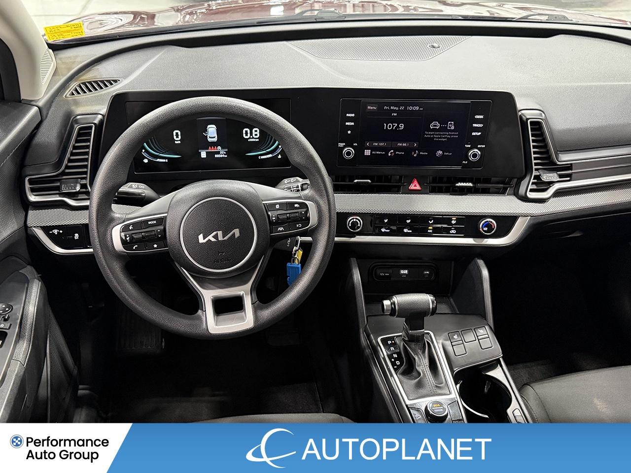 2023 Kia Sportage LX AWD, Heated Seats, Apple CarPlay, Back Up Cam! Photo