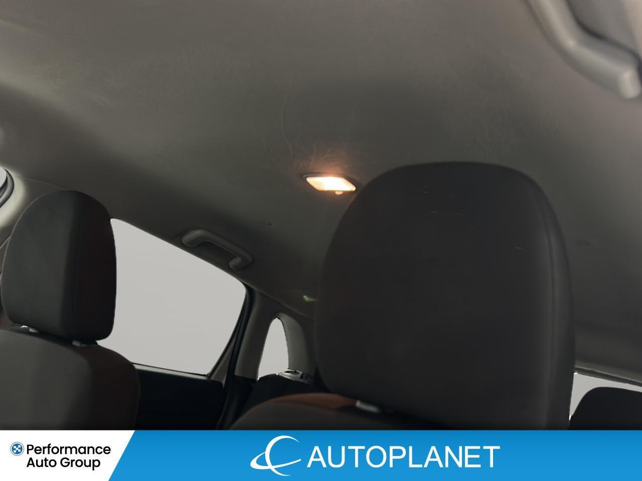 2023 Mitsubishi RVR SE AWD, Back Up Camera, Apple CarPlay,Heated Seats Photo