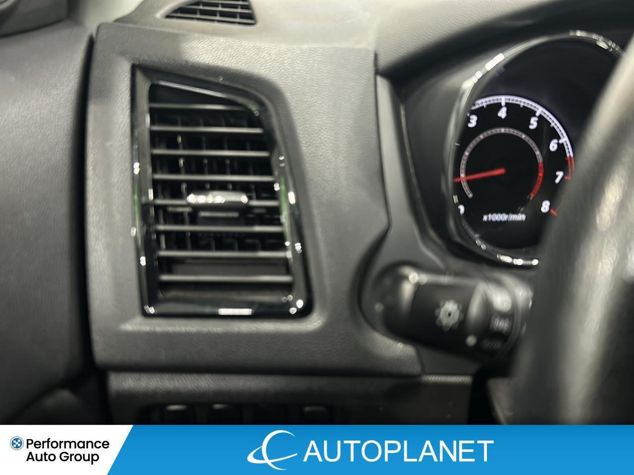 2023 Mitsubishi RVR SE AWD, Back Up Camera, Apple CarPlay,Heated Seats Photo