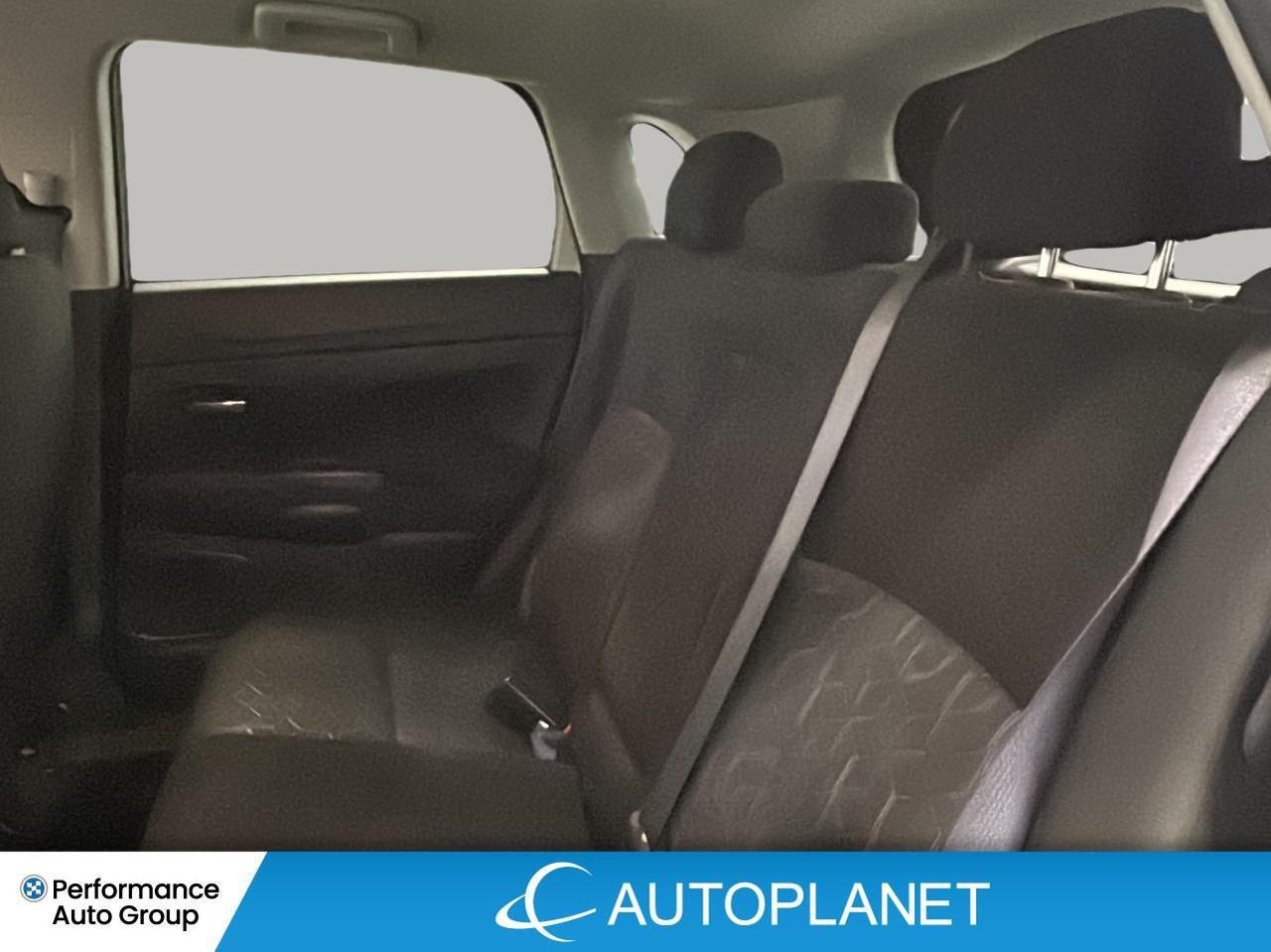 2023 Mitsubishi RVR SE AWD, Back Up Camera, Apple CarPlay,Heated Seats Photo